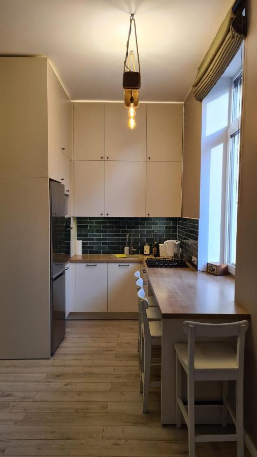 Family Apartment In Klaipeda Old Town Bagian luar foto