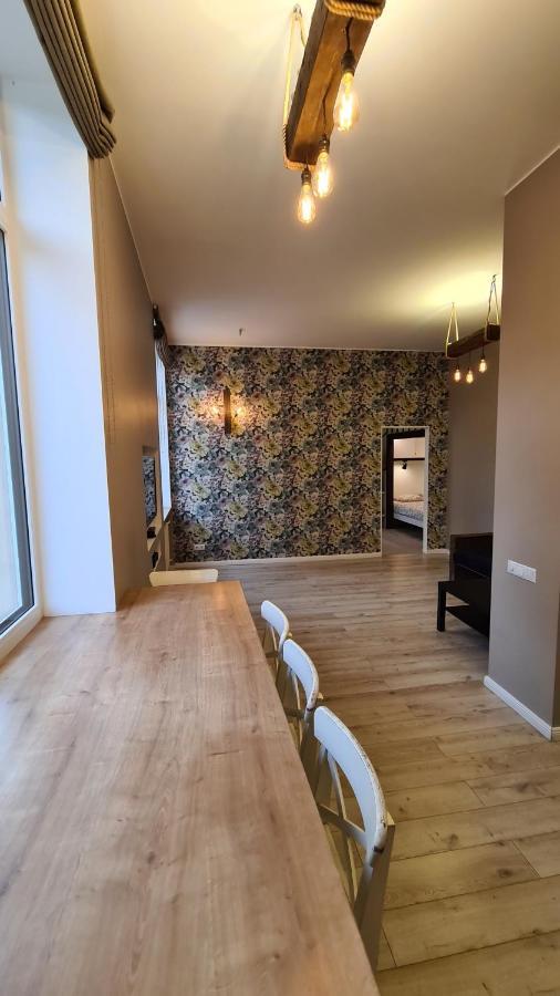 Family Apartment In Klaipeda Old Town Bagian luar foto